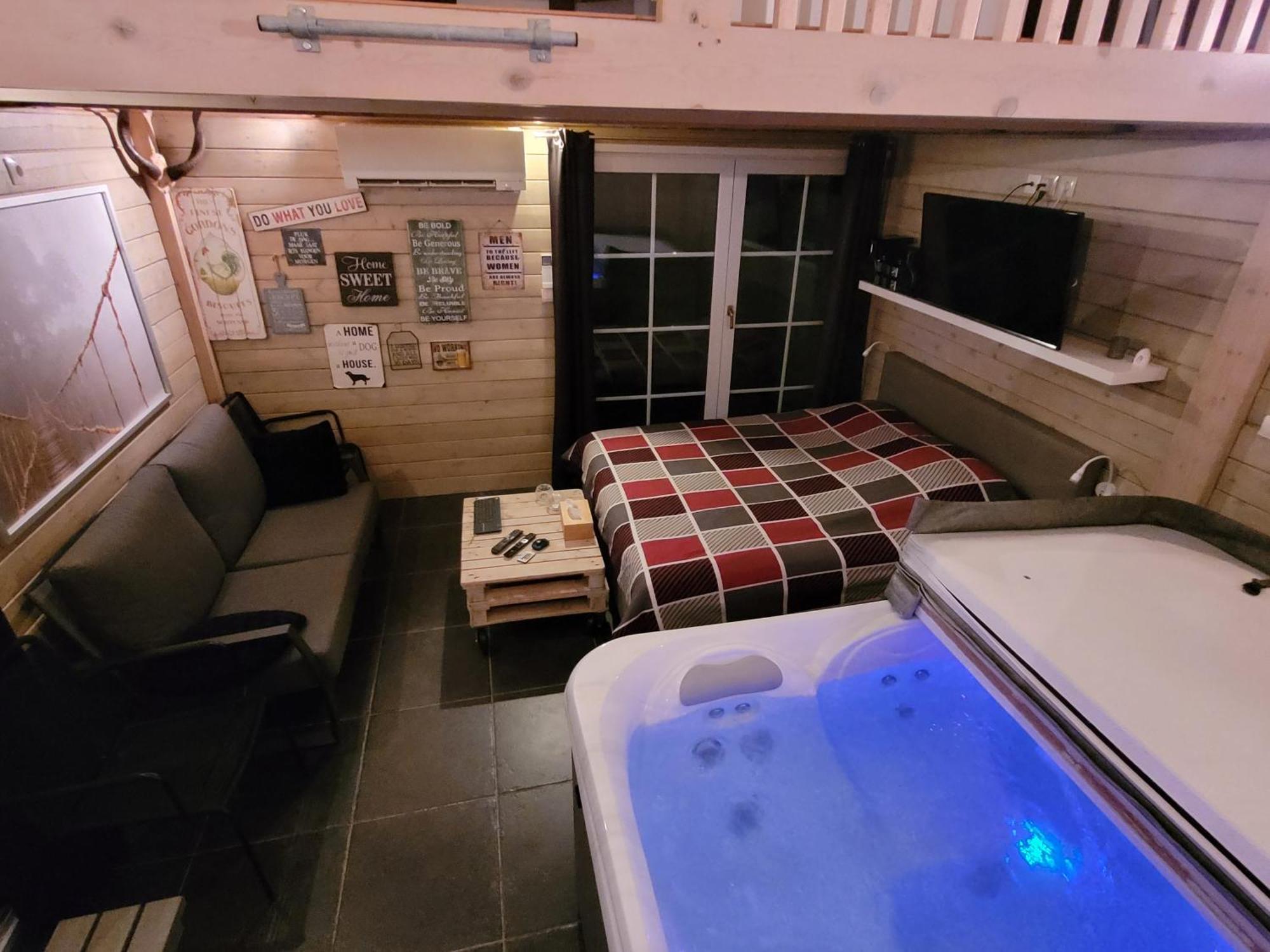 B&B Jo - Li Diepenbeek Exteriör bild