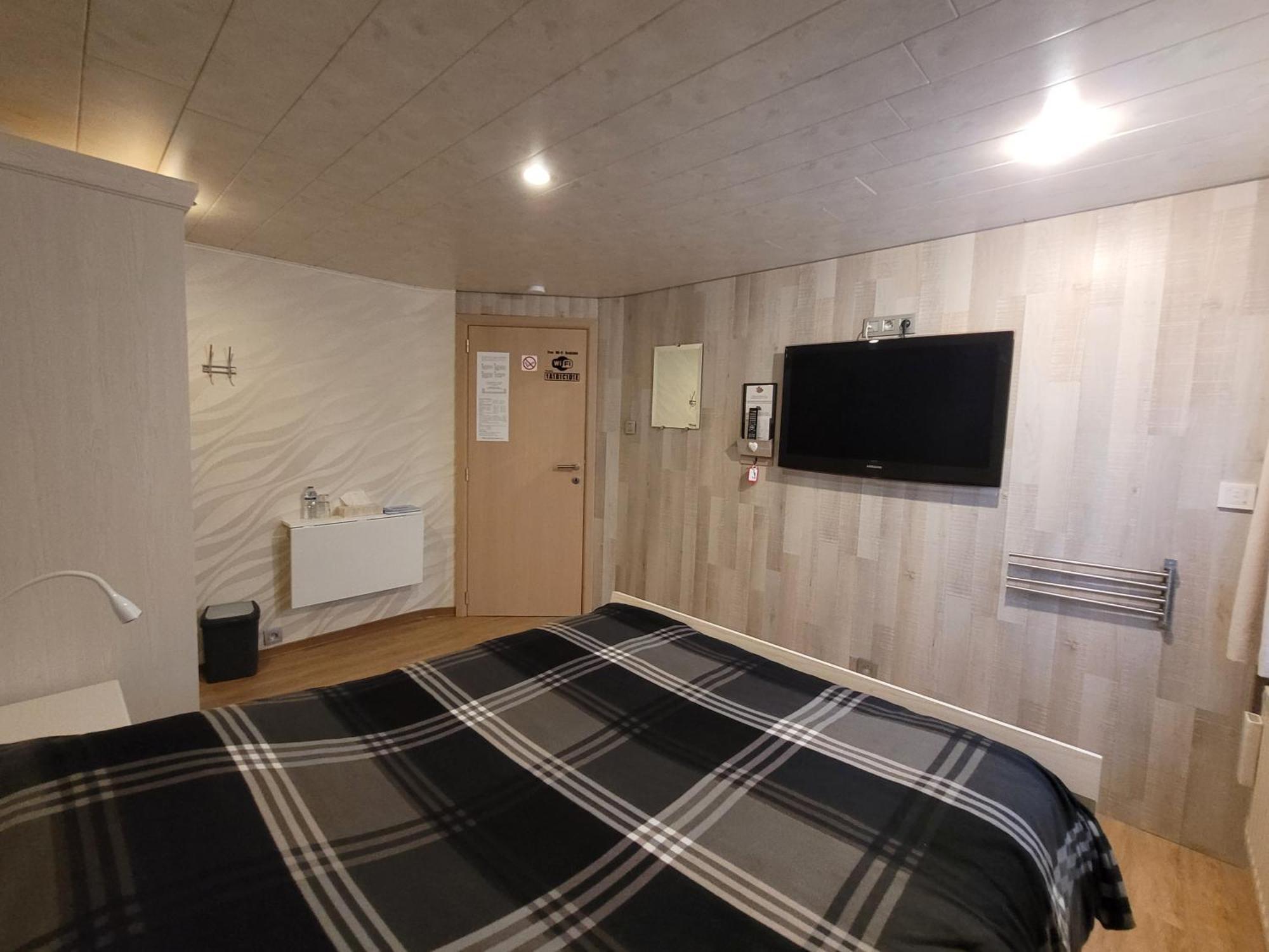 B&B Jo - Li Diepenbeek Exteriör bild